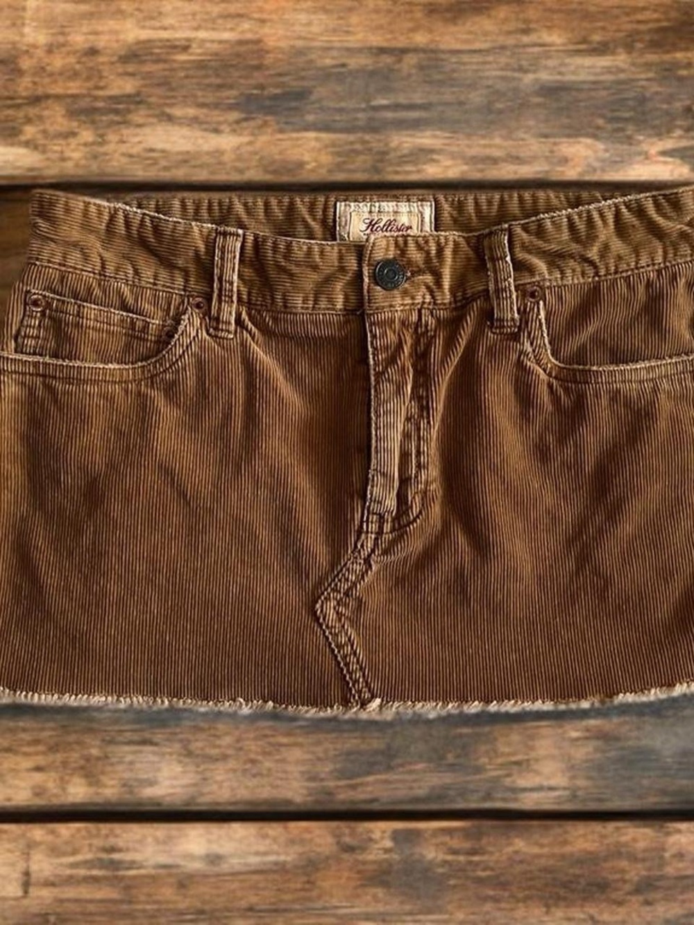 Vintage Y2K NWOT Hollister Tan Corduroy Skirt with Embroidered Label